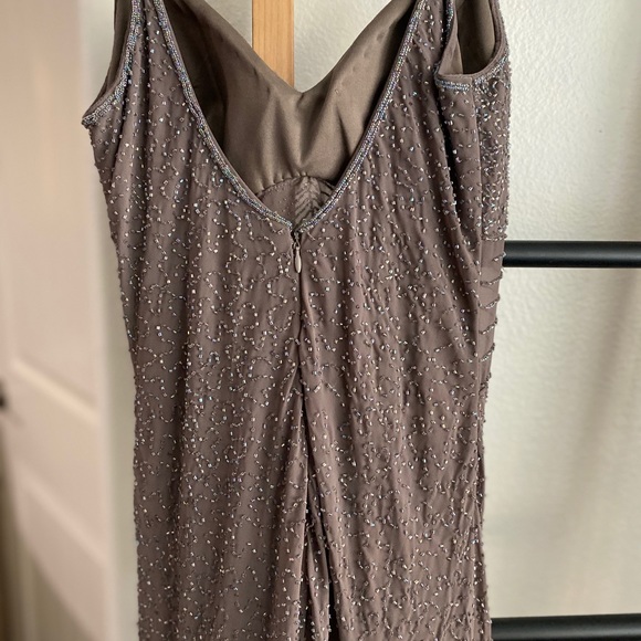 Grey detailed dress - Picture 1 of 9
